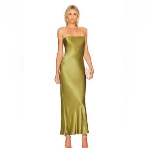 SNDYS REVOLVE Angel Strapless Midi Dress Olive
Lime Green satin Maxi Dress M